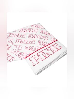NWT Victoria’s Secret Love PINK Terry Beach Towel – Soft Summer Essential